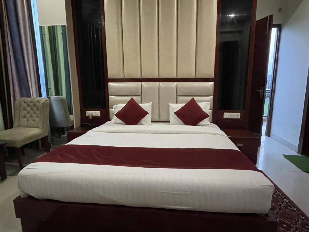 Sumedha G Village Resort And Spa Raiwala Exterior photo